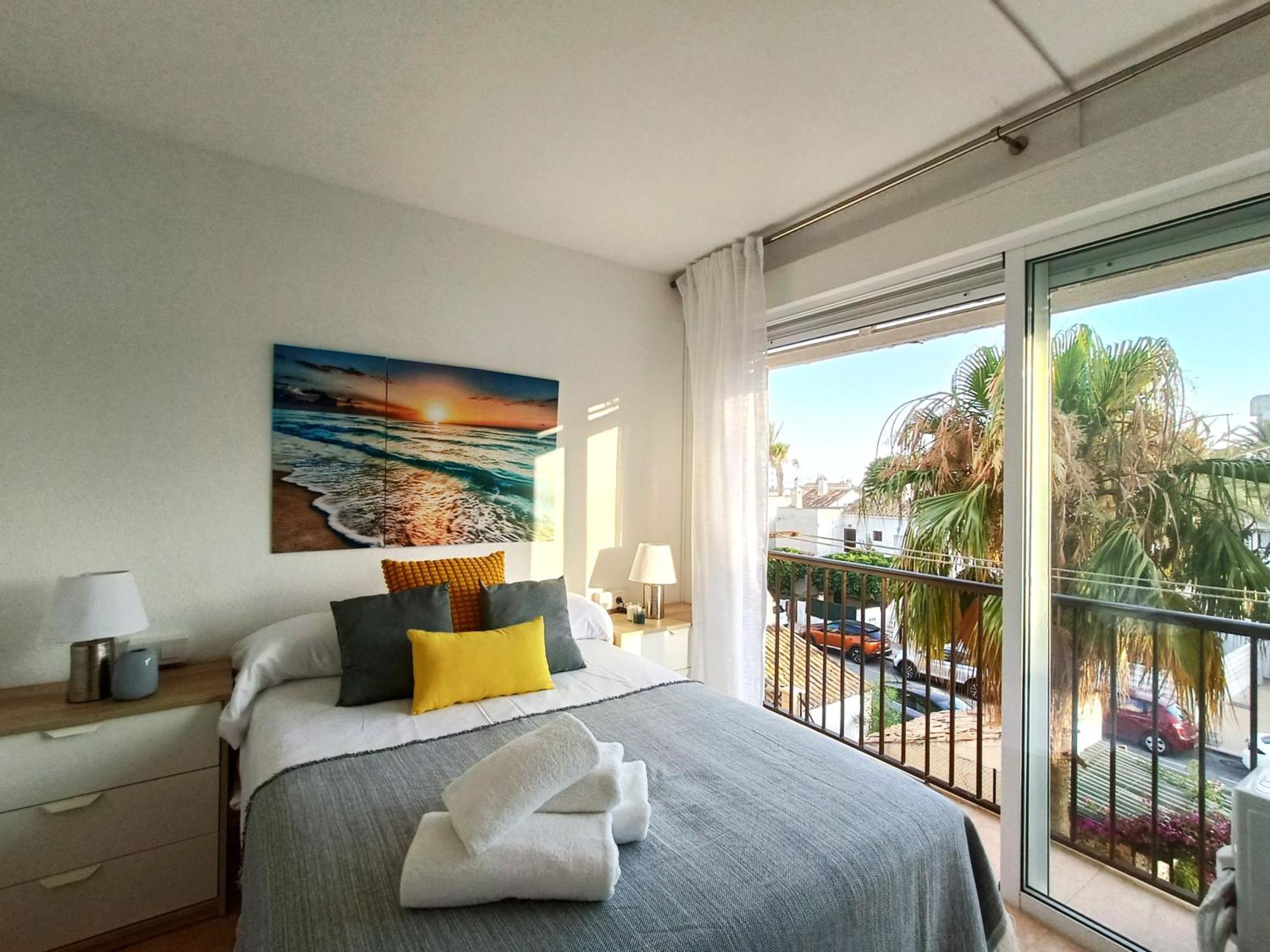 Tropicana Con Salida Directa Al Mar Y Piscina Appartamento