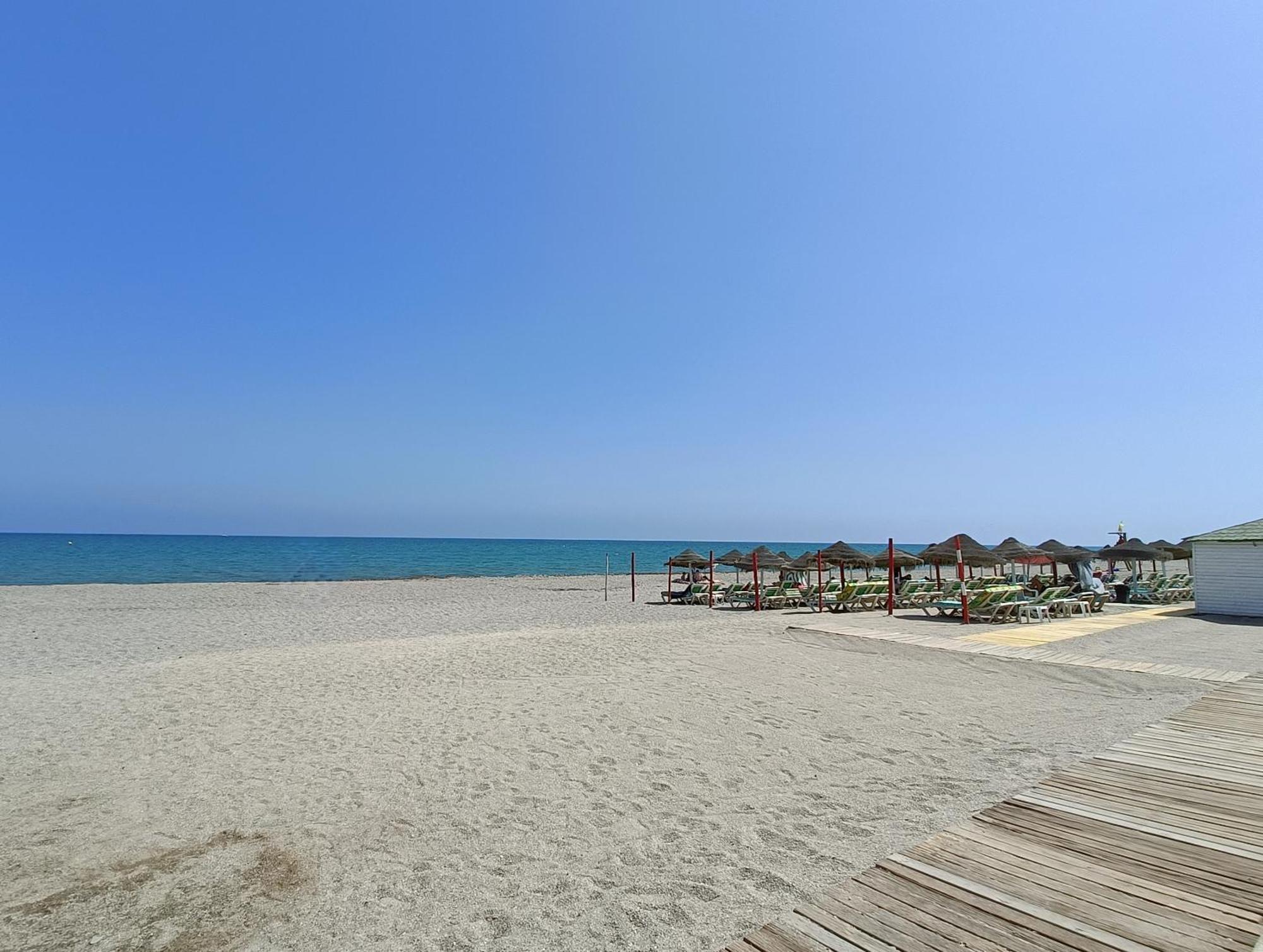 Tropicana Con Salida Directa Al Mar Y Piscina Appartement *